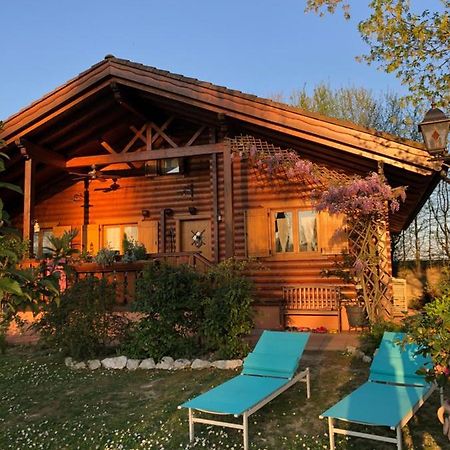 Chalet B&B Laghetti Martina Crevalcore Exterior photo