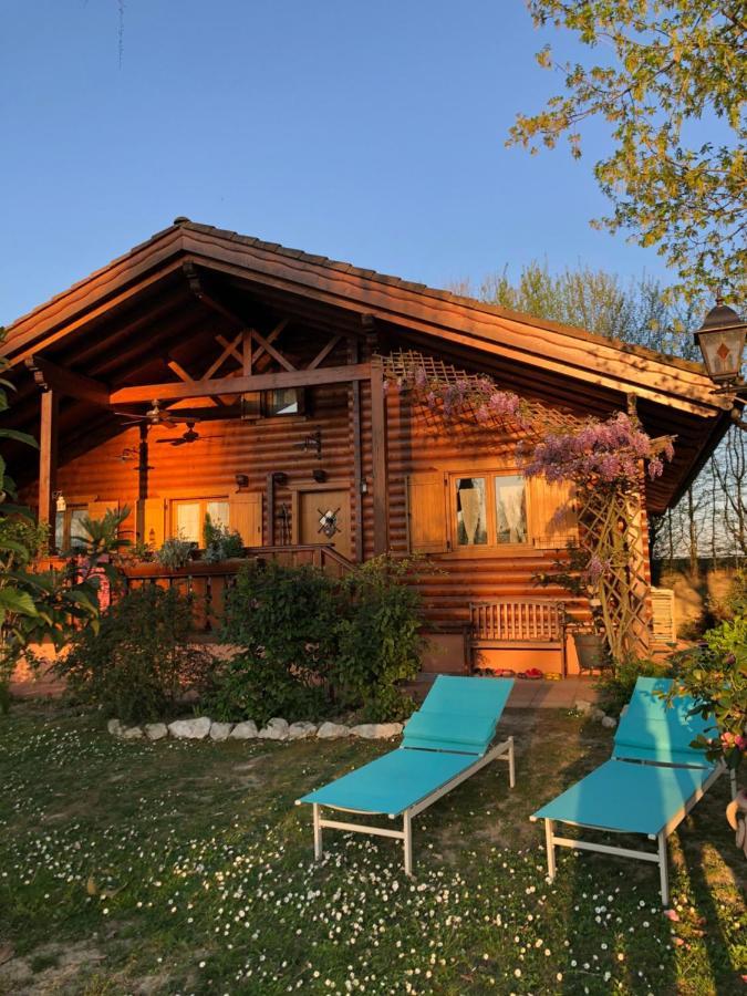 Chalet B&B Laghetti Martina Crevalcore Exterior photo